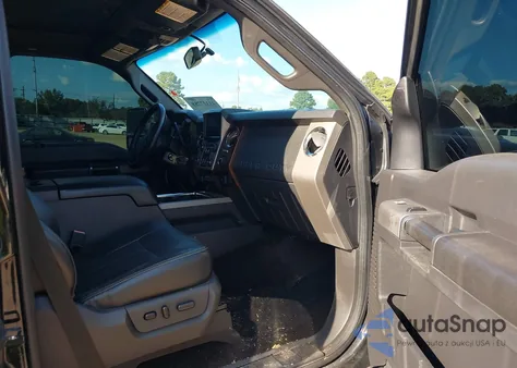 2014 Ford F-250 Lariat z USA, uszkodzony, nr VIN 1FT7W2BT3EEA65628